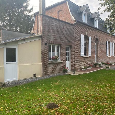 مبيت وإفطار Huchenneville Chez Gigi المظهر الخارجي الصورة